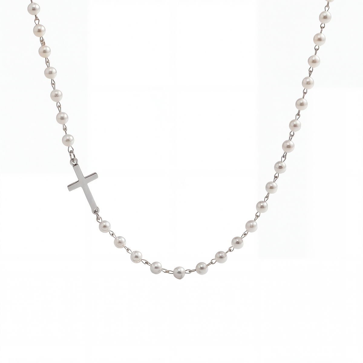 Collar de Perlas Eternas con Cruz